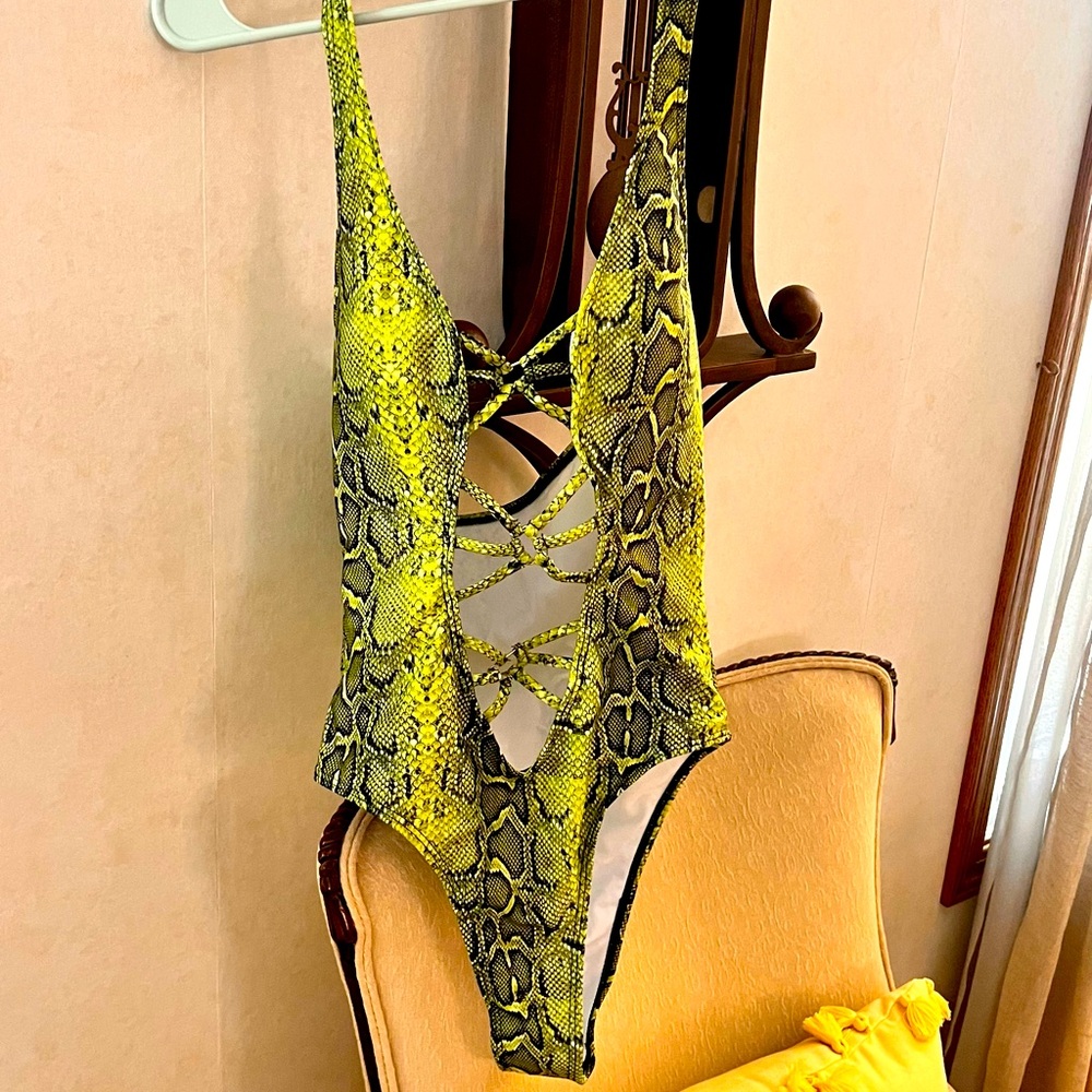 Medium Sexy One Piece Bathing Suit